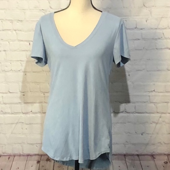 Blue top - Picture 1 of 1